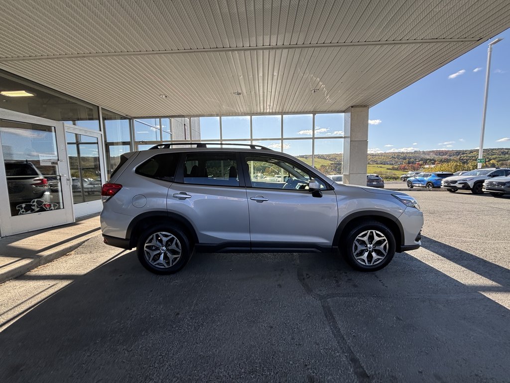 Subaru Forester Touring CVT 2023 à Saint-Georges, Québec - 3 - w1024h768px