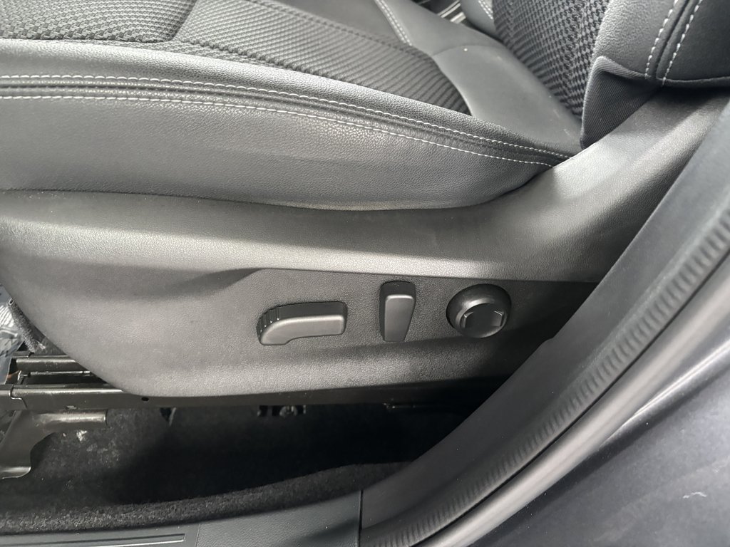 2023 Subaru Forester Touring CVT in Saint-Georges, Quebec - 22 - w1024h768px