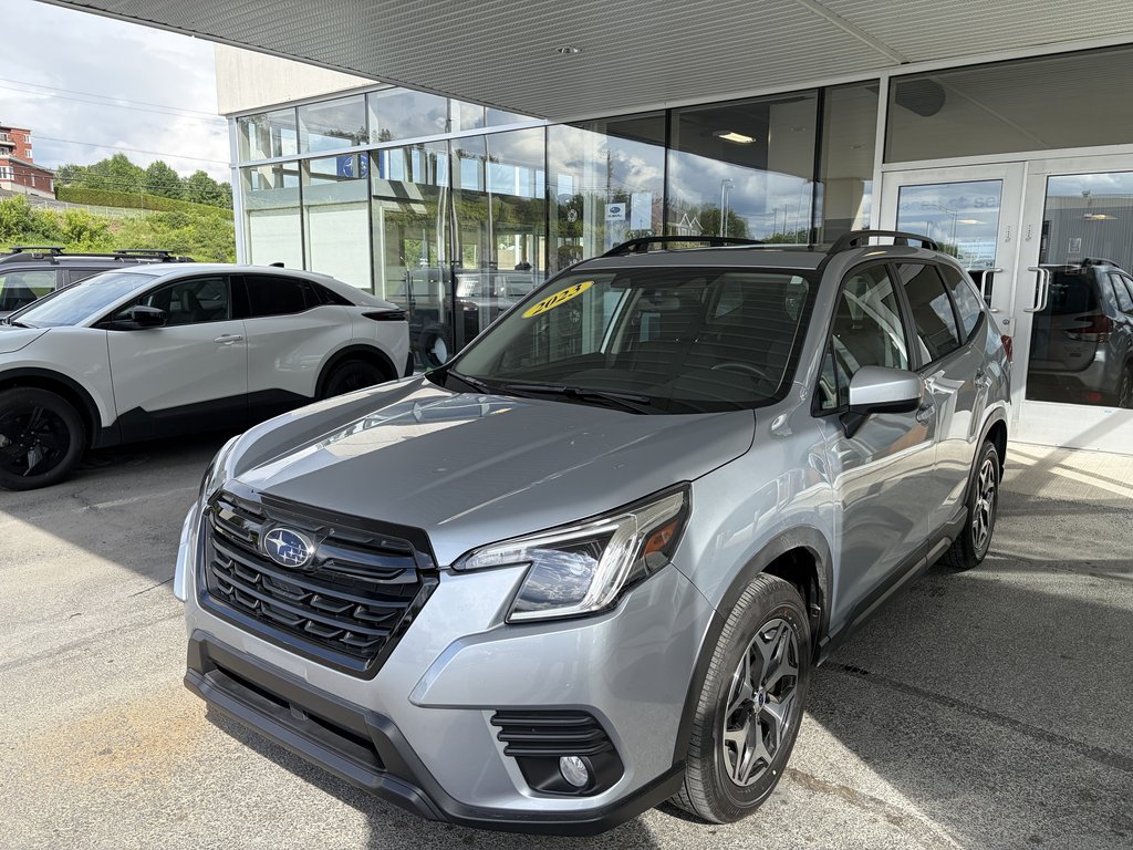 2023 Subaru Forester Touring CVT in Saint-Georges, Quebec - 8 - w1024h768px