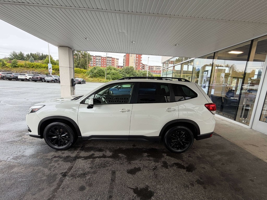 Subaru Forester  2023 à Saint-Georges, Québec - 7 - w1024h768px