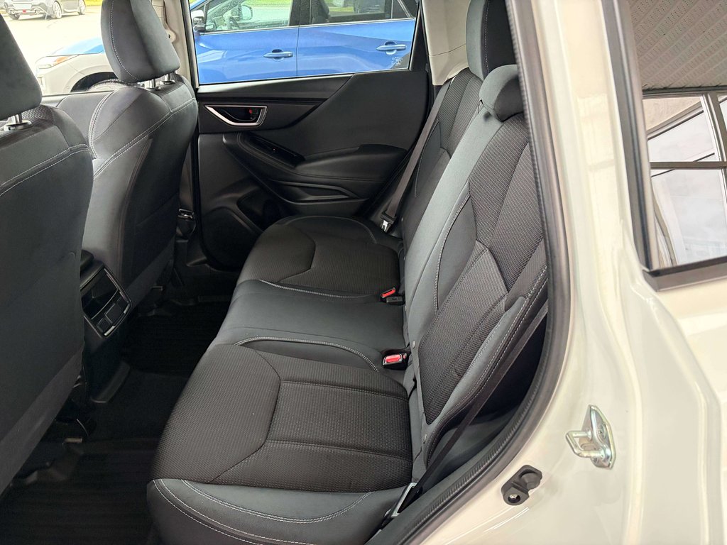 Subaru Forester  2023 à Saint-Georges, Québec - 20 - w1024h768px