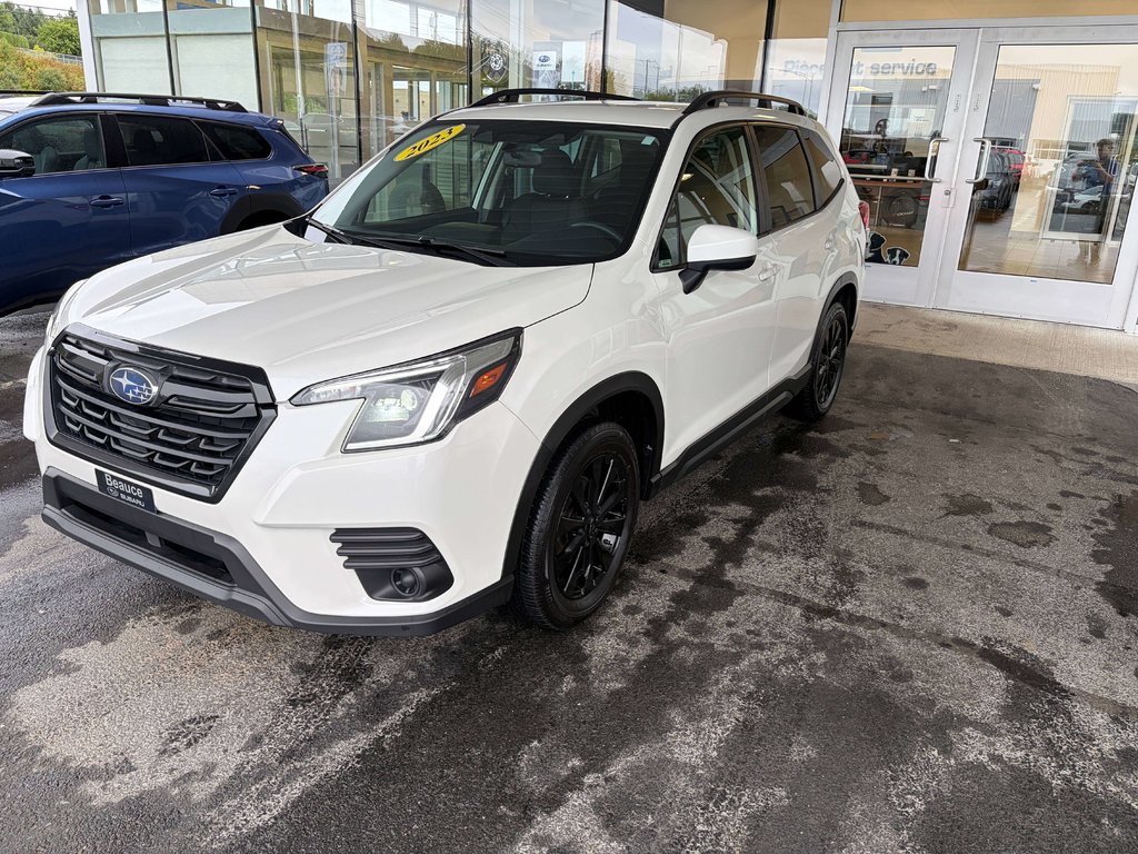 Subaru Forester  2023 à Saint-Georges, Québec - 8 - w1024h768px