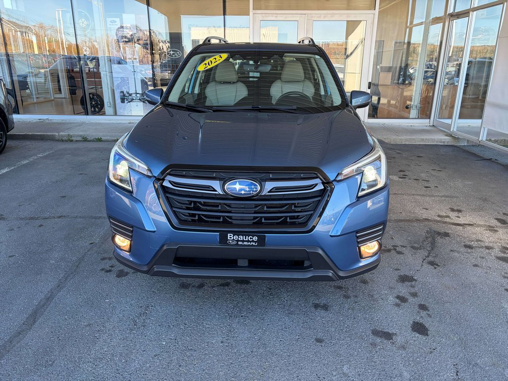2023 Subaru Forester Limited in Saint-Georges, Quebec - 9 - w1024h768px