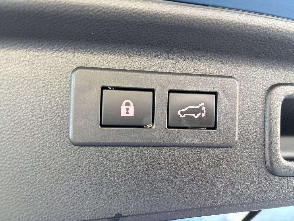 2023 Subaru Forester Limited in Saint-Georges, Quebec - 25 - w1024h768px
