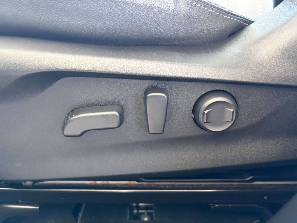 2023 Subaru Forester Limited in Saint-Georges, Quebec - 22 - w1024h768px