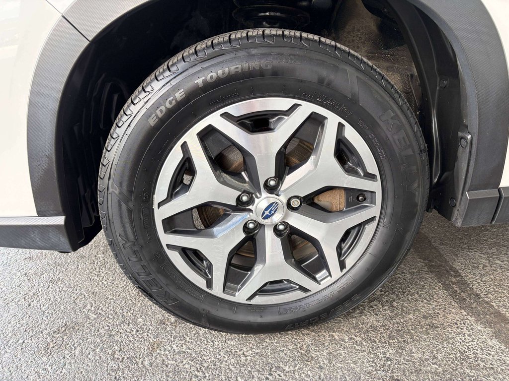 Subaru Forester Touring 2024 à Saint-Georges, Québec - 10 - w1024h768px