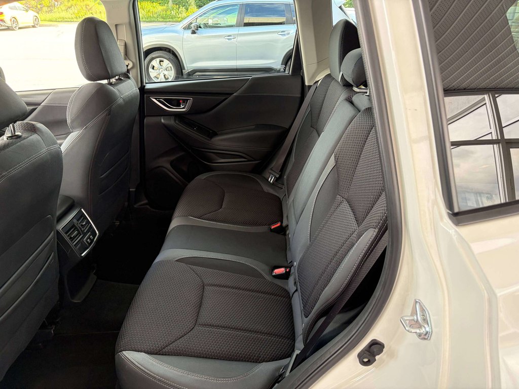 Subaru Forester Touring 2024 à Saint-Georges, Québec - 22 - w1024h768px
