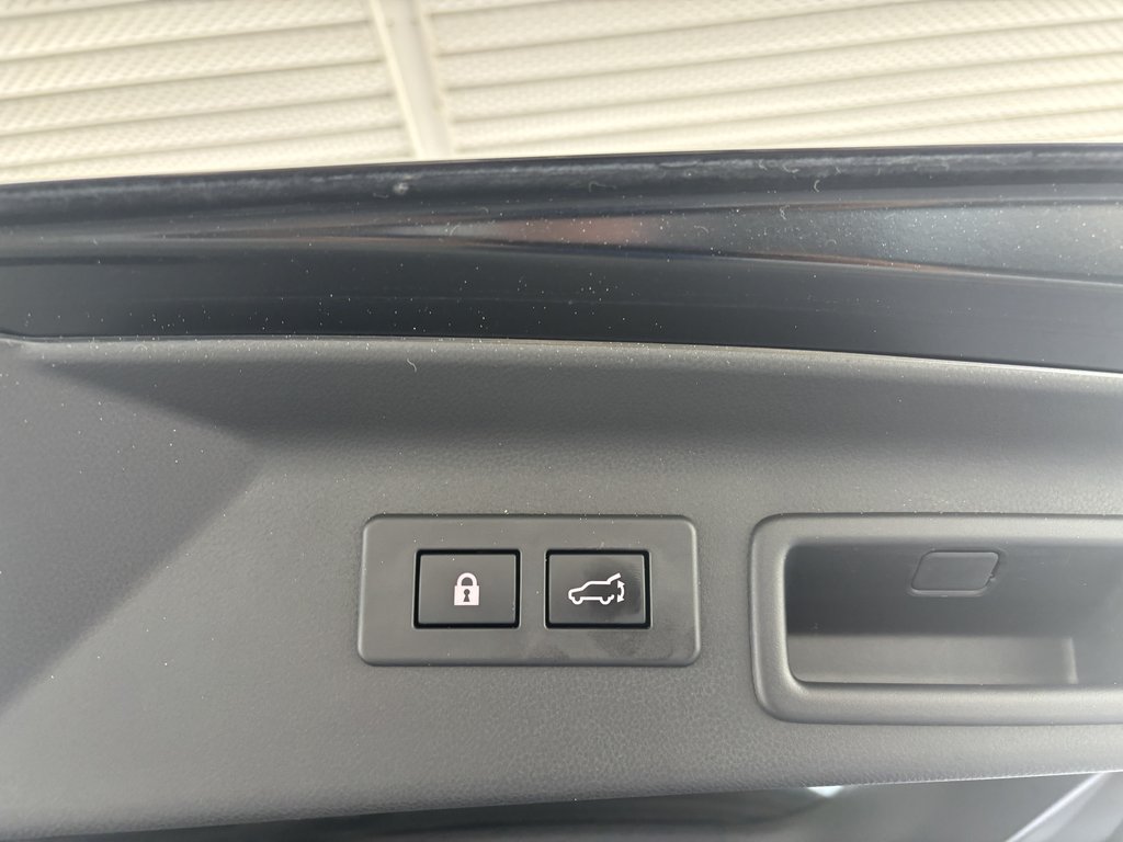 2025 Subaru Forester Limited AWD in Saint-Georges, Quebec - 26 - w1024h768px