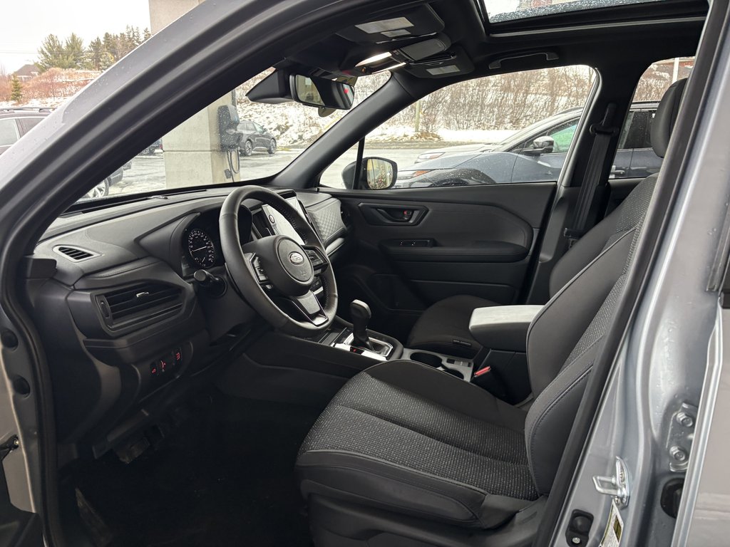 Subaru Forester Touring AWD 2025 à Saint-Georges, Québec - 11 - w1024h768px
