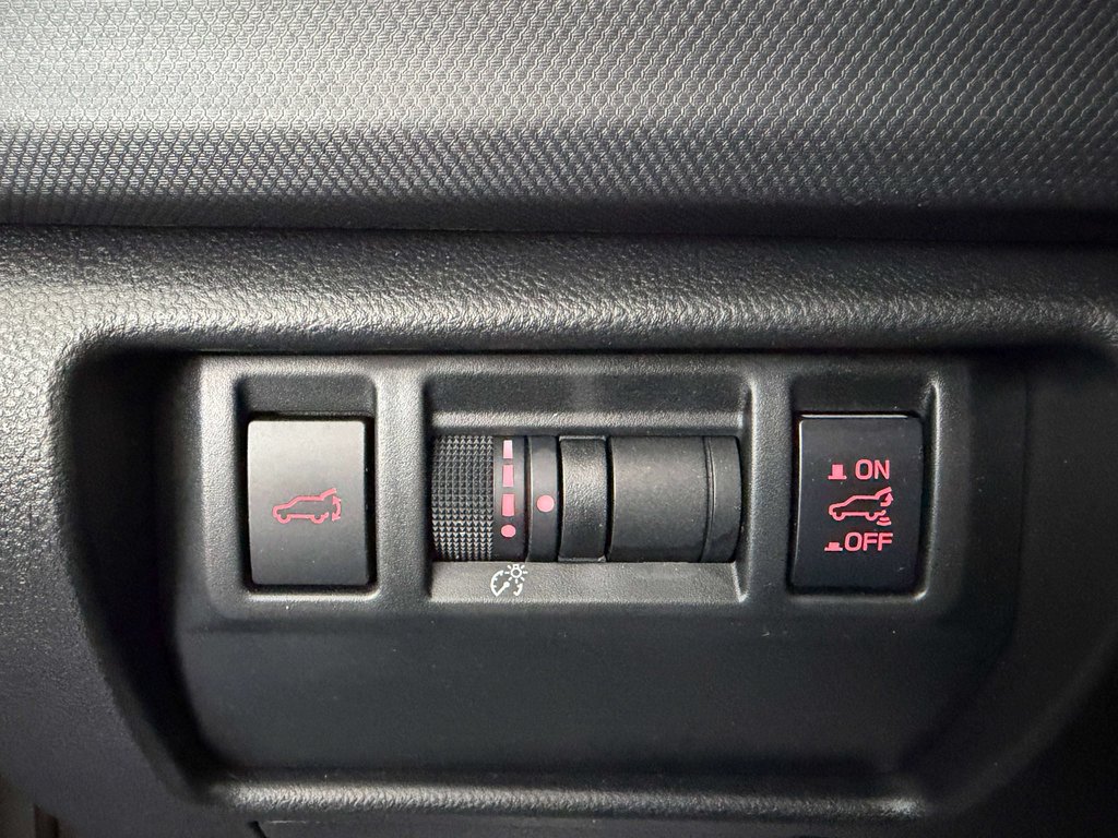 2025 Subaru Forester Touring in Saint-Georges, Quebec - 18 - w1024h768px
