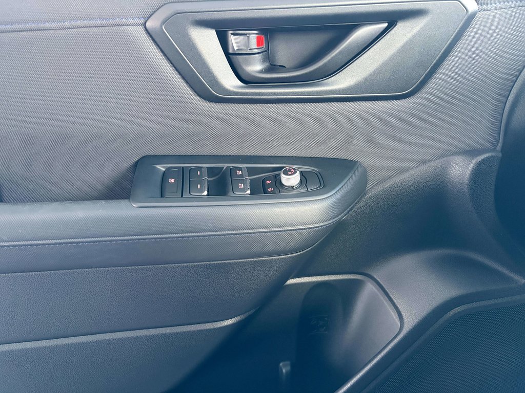 2025 Subaru Forester Touring in Saint-Georges, Quebec - 19 - w1024h768px