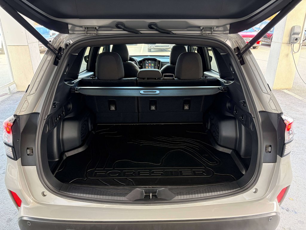 2025 Subaru Forester Touring in Saint-Georges, Quebec - 23 - w1024h768px