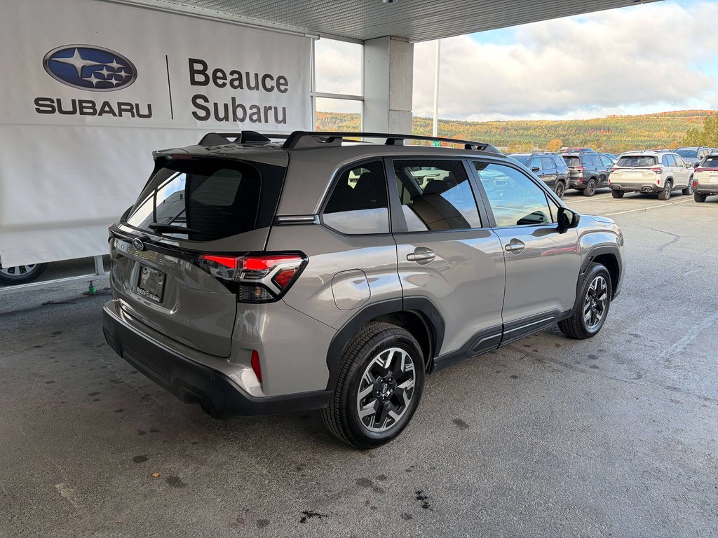 2025 Subaru Forester Touring in Saint-Georges, Quebec - 4 - w1024h768px