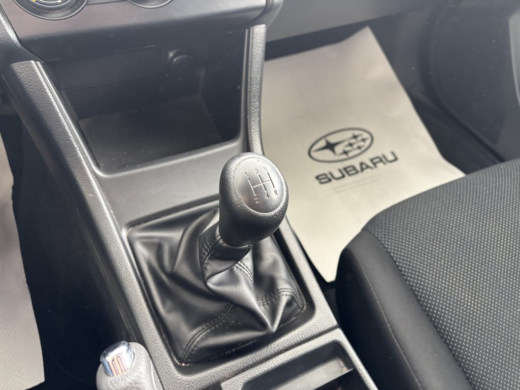 2012 Subaru Impreza 5dr HB Man 2.0i in Saint-Georges, Quebec - 15 - w1024h768px