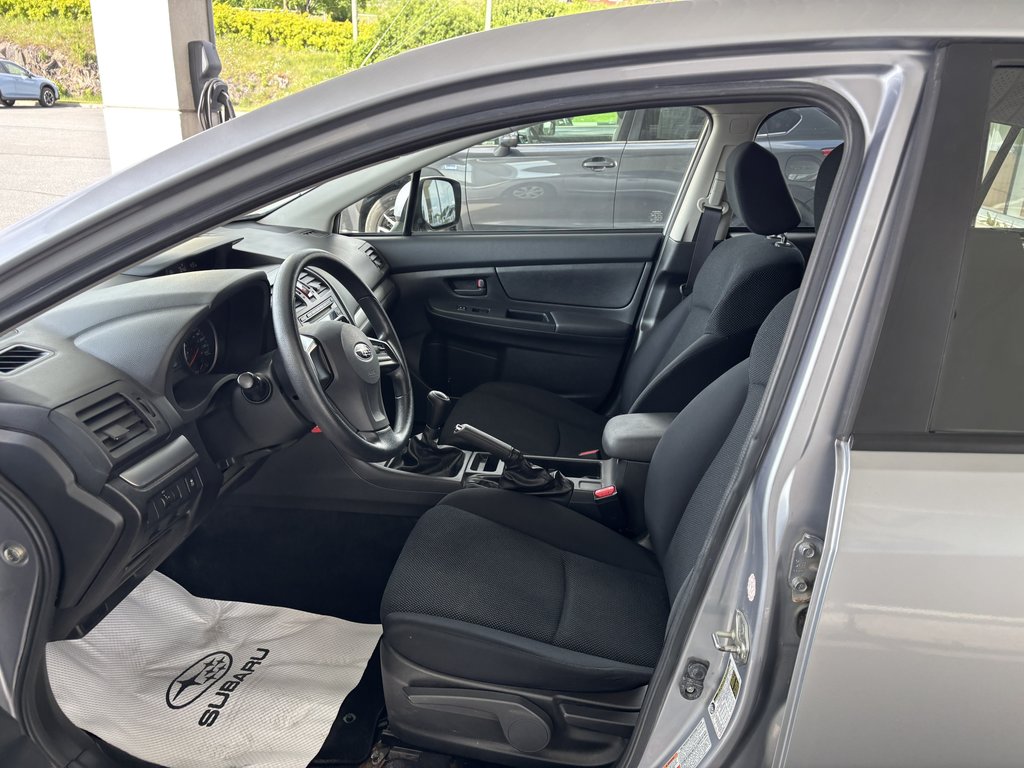 2012 Subaru Impreza 5dr HB Man 2.0i in Saint-Georges, Quebec - 11 - w1024h768px