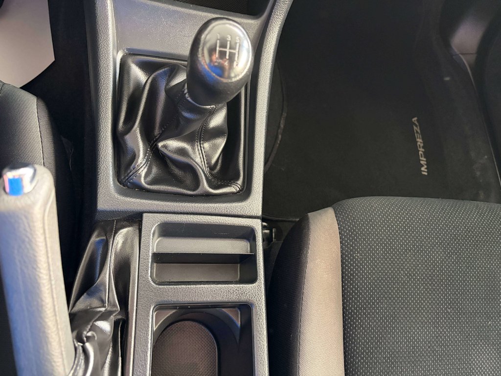 Subaru Impreza 2.0i 2016 à Saint-Georges, Québec - 12 - w1024h768px