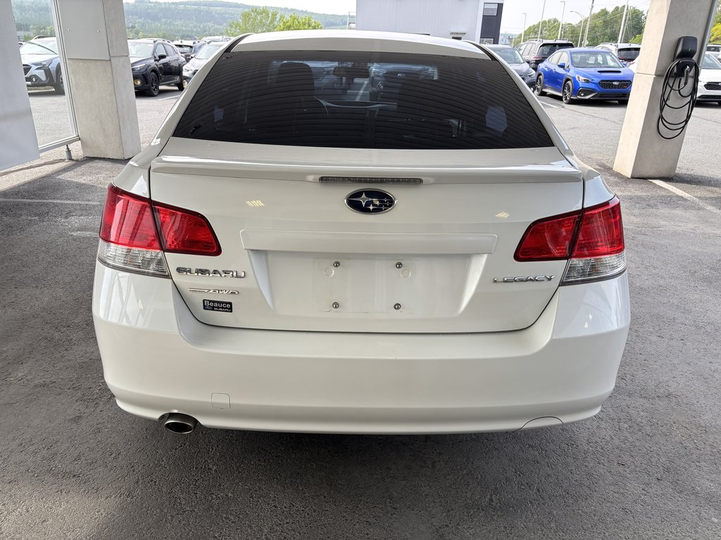 Subaru Legacy 4dr Sdn H4 Auto 2.5i Prem AWP-Pwr Moon 2011 à Saint-Georges, Québec - 4 - w1024h768px