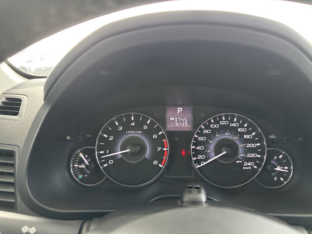 Subaru Legacy 4dr Sdn H4 Auto 2.5i Prem AWP-Pwr Moon 2011 à Saint-Georges, Québec - 12 - w1024h768px