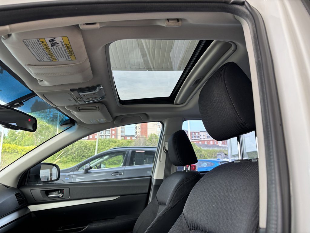 Subaru Legacy 4dr Sdn H4 Auto 2.5i Prem AWP-Pwr Moon 2011 à Saint-Georges, Québec - 20 - w1024h768px