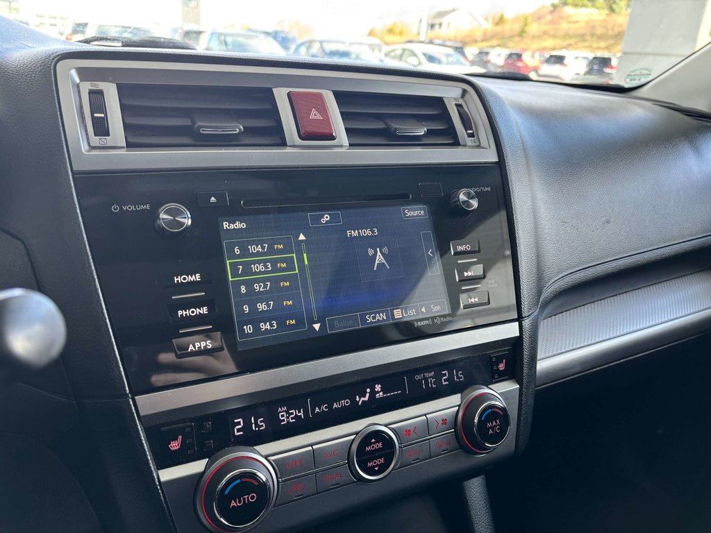Subaru Legacy 4dr Sdn CVT 2.5i w-Touring Pkg 2017 à Saint-Georges, Québec - 15 - w1024h768px