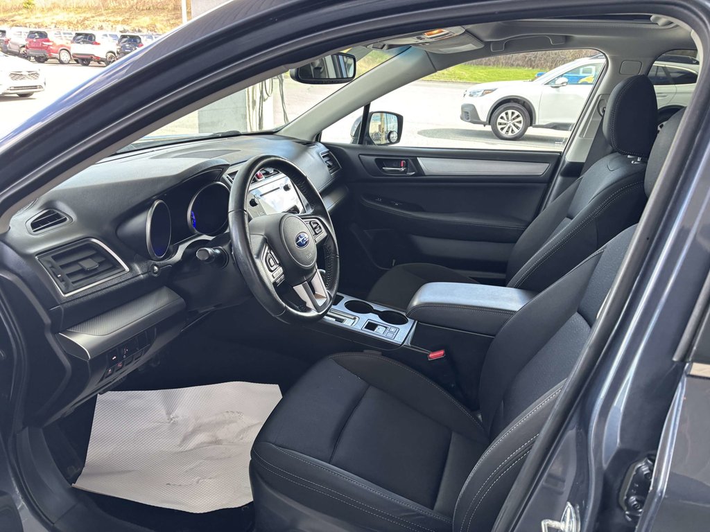 Subaru Legacy 4dr Sdn CVT 2.5i w-Touring Pkg 2017 à Saint-Georges, Québec - 11 - w1024h768px
