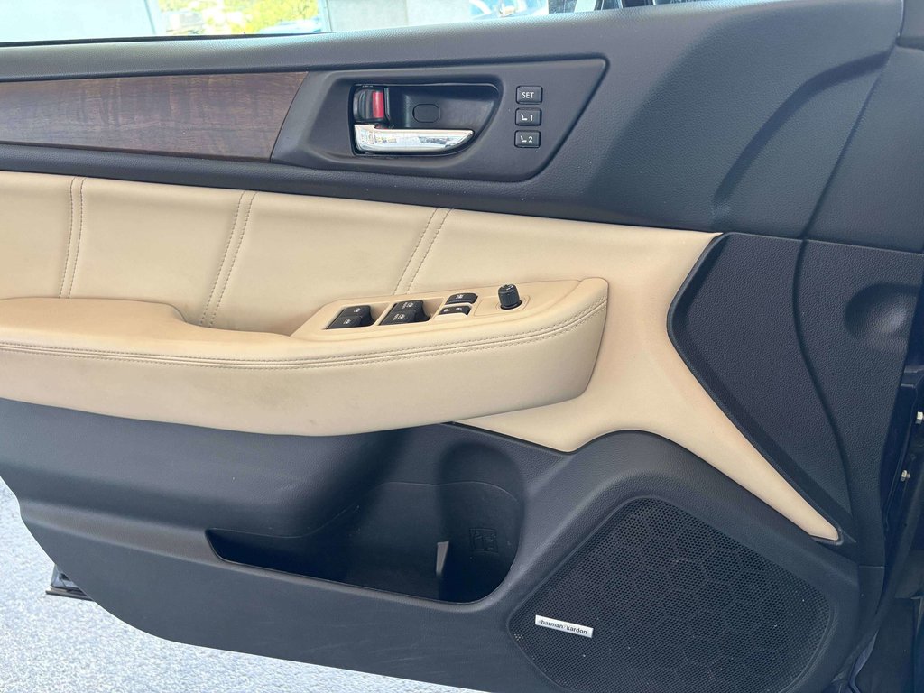 2018 Subaru Outback Limited in Saint-Georges, Quebec - 18 - w1024h768px