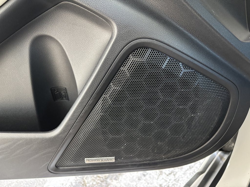 2020 Subaru Outback 2.5i Limited in Saint-Georges, Quebec - 20 - w1024h768px