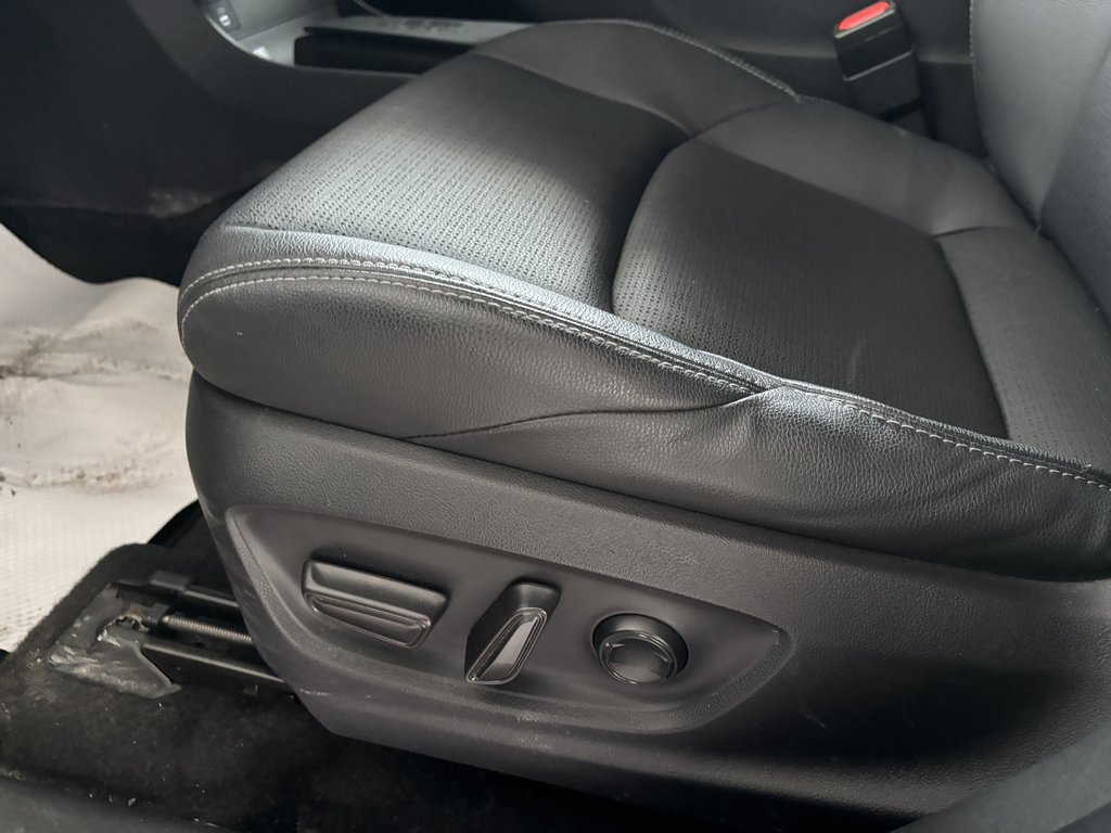 2023 Subaru Solterra AWD w-Luxury Package in Saint-Georges, Quebec - 22 - w1024h768px