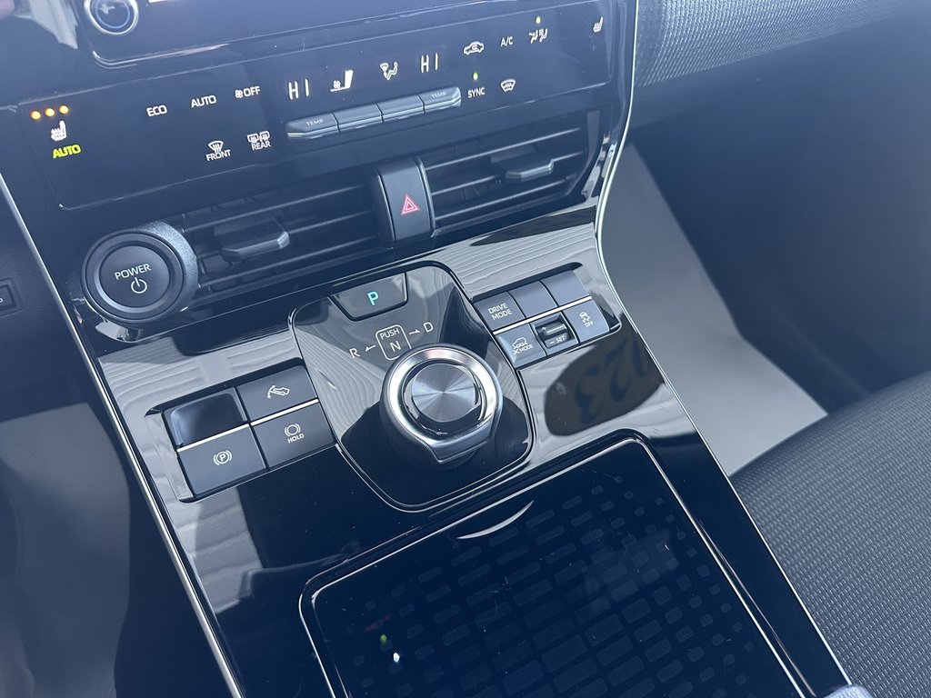 2023 Subaru Solterra AWD in Saint-Georges, Quebec - 12 - w1024h768px