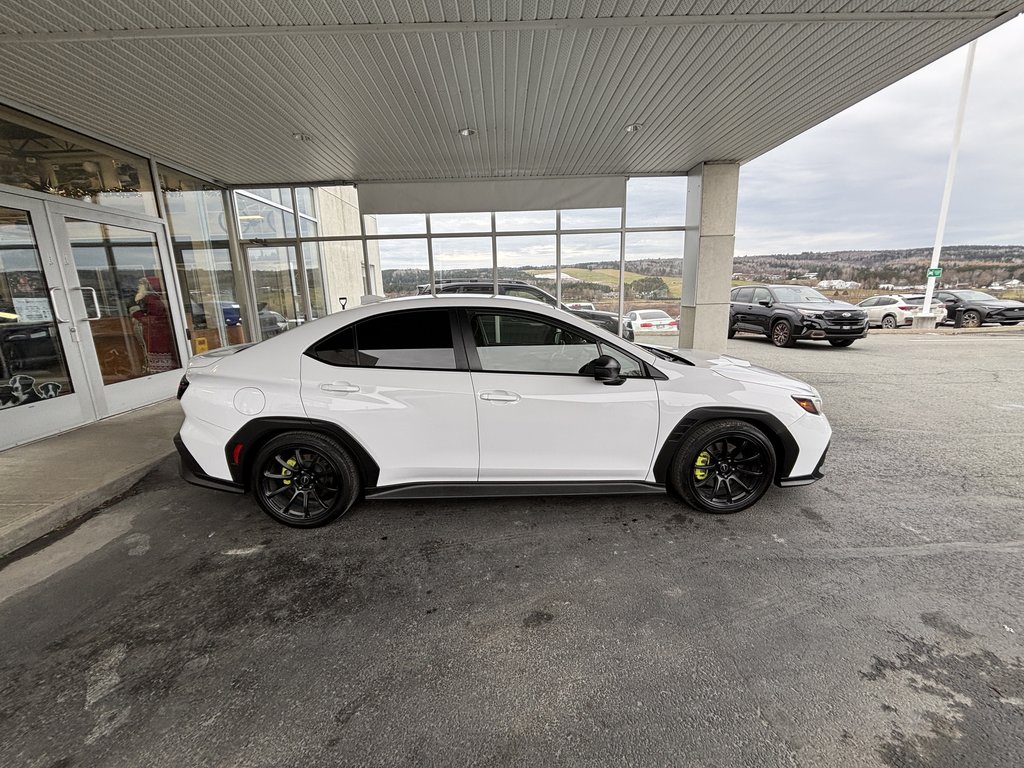 2022  WRX Manual in Saint-Georges, Quebec - 2 - w1024h768px