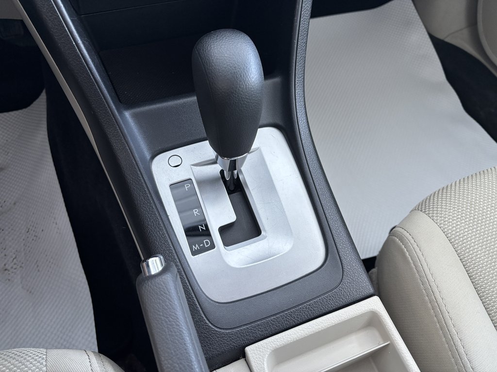 2014 Subaru XV Crosstrek 5dr CVT 2.0i w-Sport Pkg in Saint-Georges, Quebec - 16 - w1024h768px