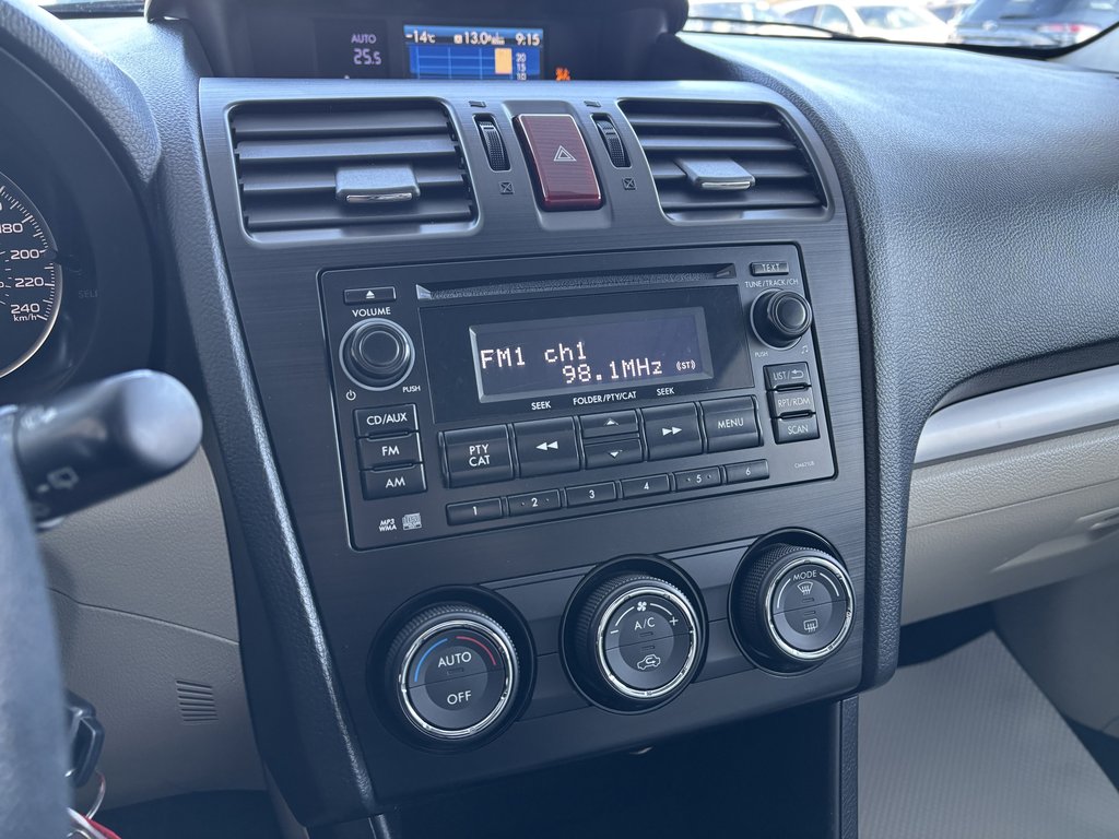 2014 Subaru XV Crosstrek 5dr CVT 2.0i w-Sport Pkg in Saint-Georges, Quebec - 15 - w1024h768px