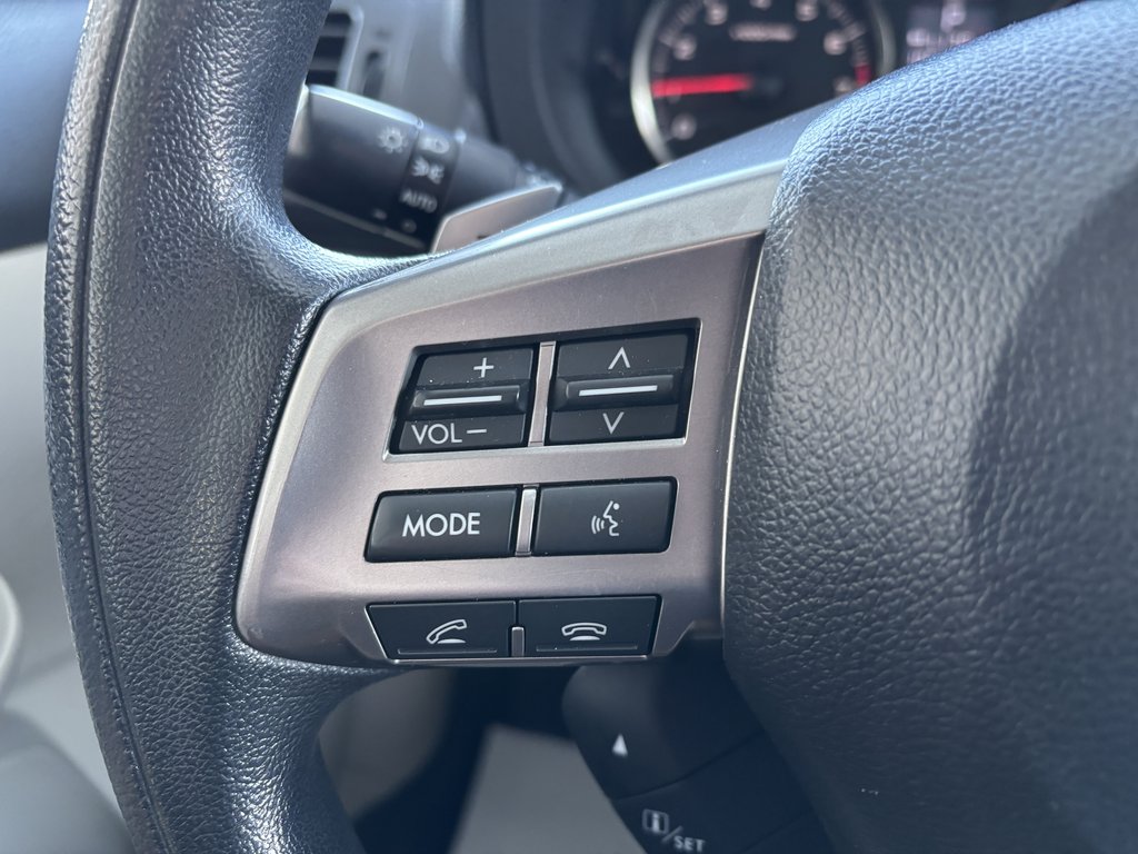 2014 Subaru XV Crosstrek 5dr CVT 2.0i w-Sport Pkg in Saint-Georges, Quebec - 14 - w1024h768px