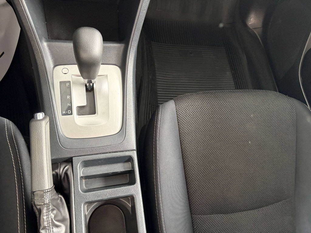 2015 Subaru XV 2.0i Touring Pkg in Saint-Georges, Quebec - 12 - w1024h768px