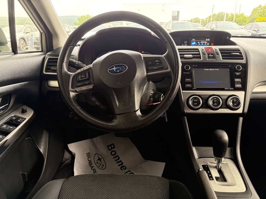 2015 Subaru XV 2.0i Touring Pkg in Saint-Georges, Quebec - 11 - w1024h768px