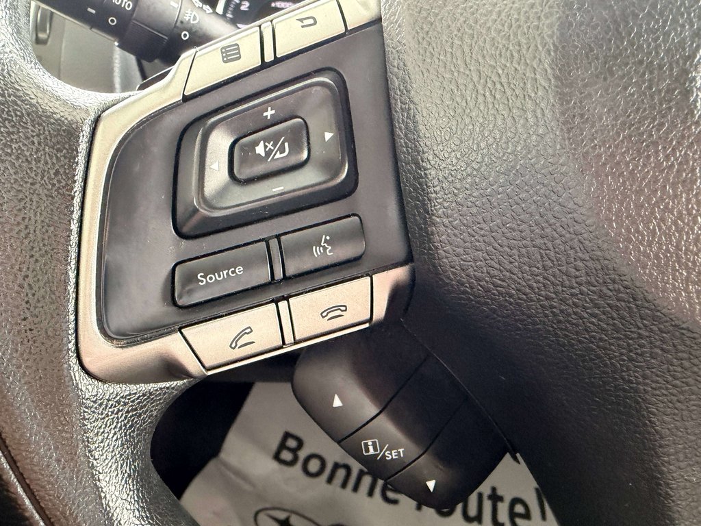2015 Subaru XV 2.0i Touring Pkg in Saint-Georges, Quebec - 16 - w1024h768px