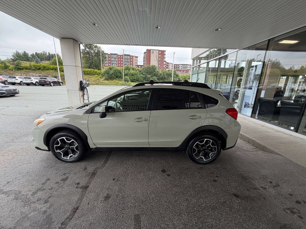 2015 Subaru XV 2.0i Touring Pkg in Saint-Georges, Quebec - 6 - w1024h768px