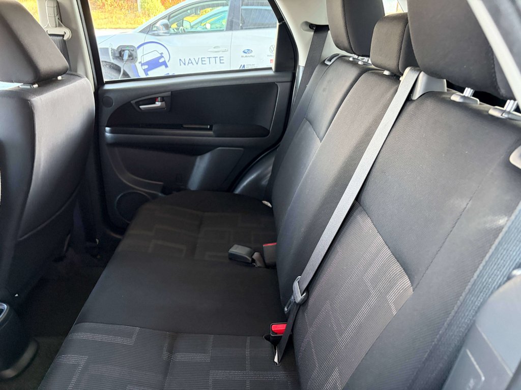2011 Suzuki SX4 JX in Saint-Georges, Quebec - 18 - w1024h768px