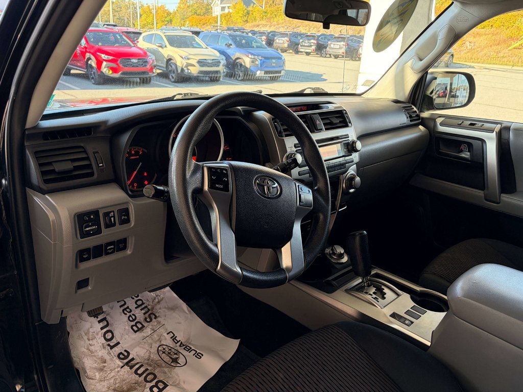 Toyota 4Runner SR5 2013 à Saint-Georges, Québec - 10 - w1024h768px