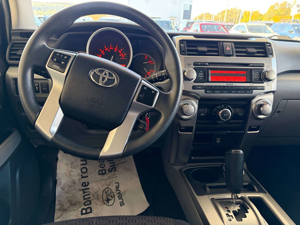 Toyota 4Runner SR5 2013 à Saint-Georges, Québec - 11 - w1024h768px