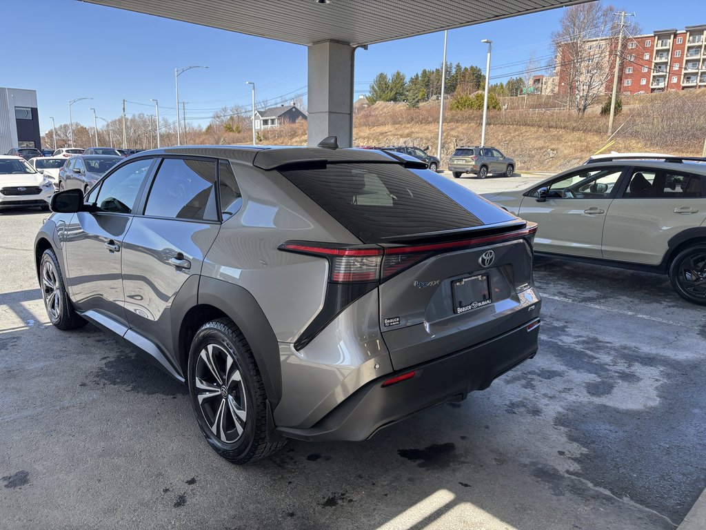 Toyota bZ4X XLE AWD 2023 à Saint-Georges, Québec - 5 - w1024h768px