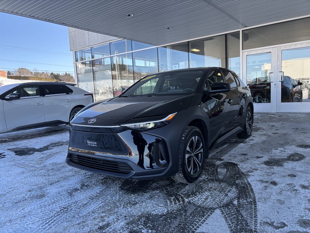 2024 Toyota bZ4X LE FWD in Saint-Georges, Quebec - 7 - w1024h768px