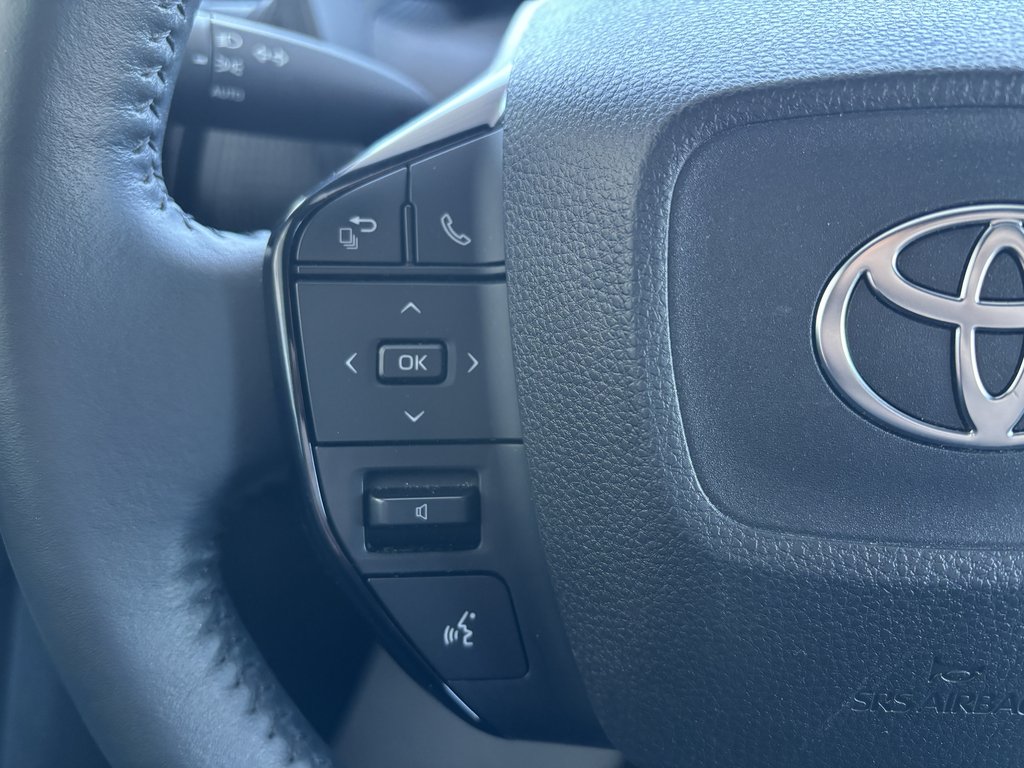 2024 Toyota bZ4X LE FWD in Saint-Georges, Quebec - 14 - w1024h768px