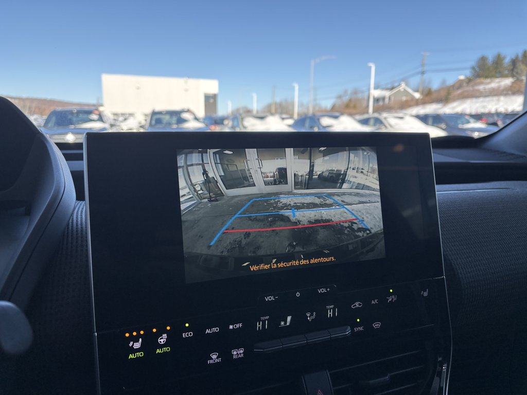 2024 Toyota bZ4X LE FWD in Saint-Georges, Quebec - 16 - w1024h768px