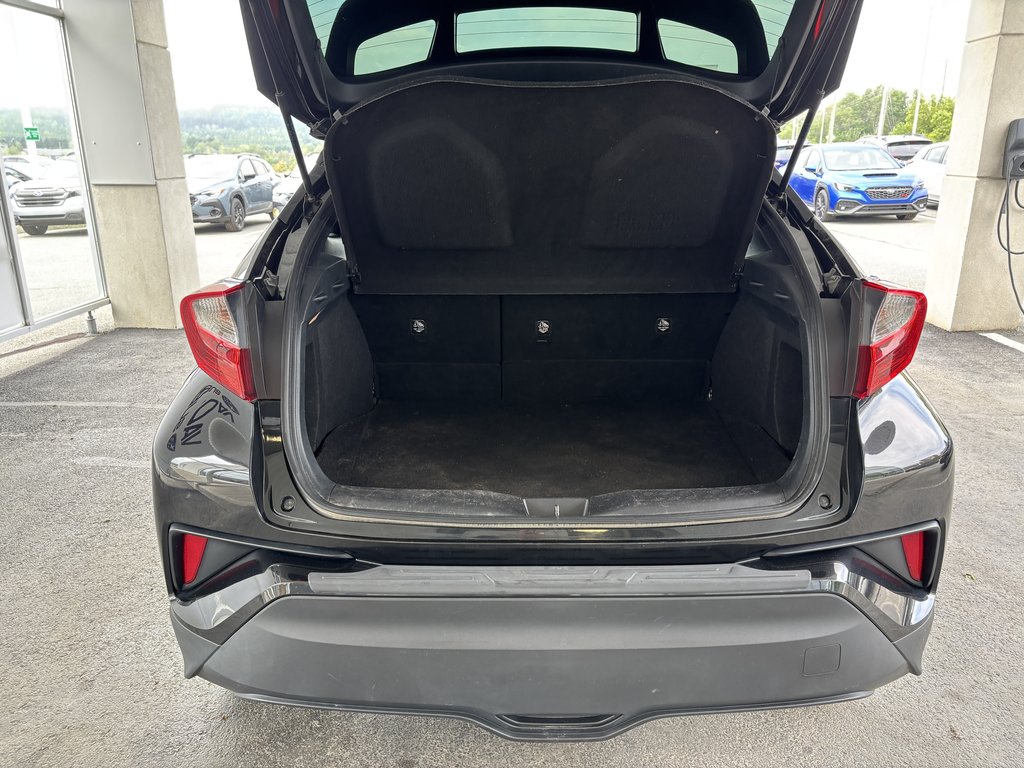 Toyota C-HR FWD XLE 2018 à Saint-Georges, Québec - 20 - w1024h768px