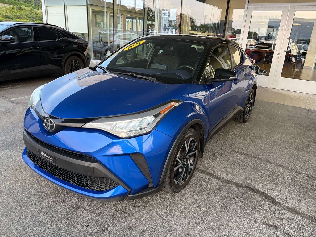 2021 Toyota C-HR XLE Premium in Saint-Georges, Quebec - 7 - w1024h768px