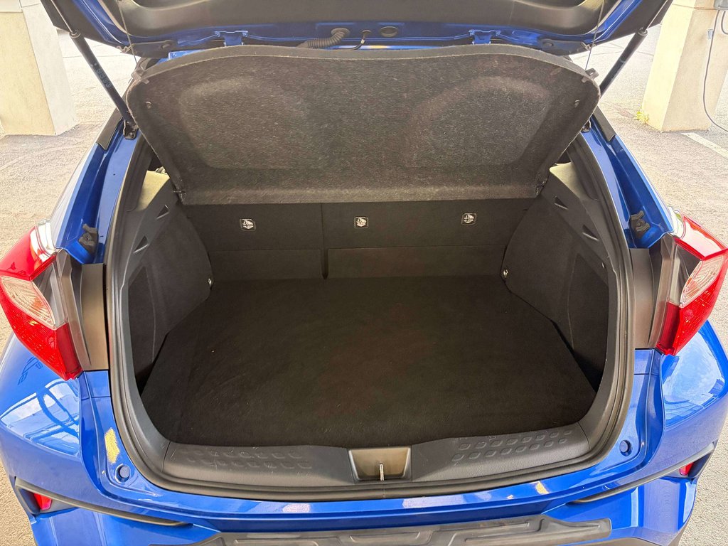 2021 Toyota C-HR XLE Premium in Saint-Georges, Quebec - 20 - w1024h768px