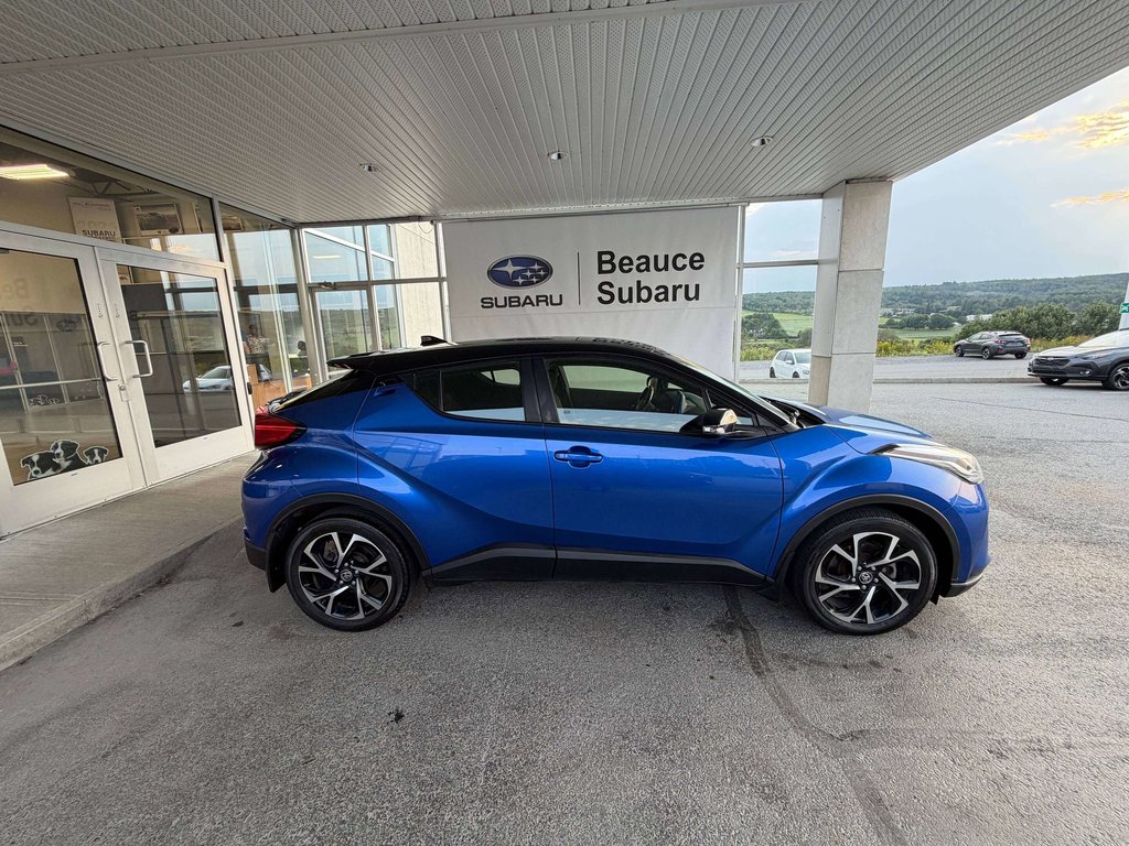 2021 Toyota C-HR XLE Premium in Saint-Georges, Quebec - 2 - w1024h768px