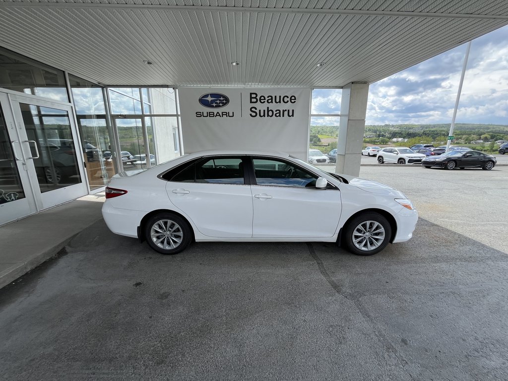 2016 Toyota Camry 4dr Sdn I4 Auto LE in Saint-Georges, Quebec - 3 - w1024h768px