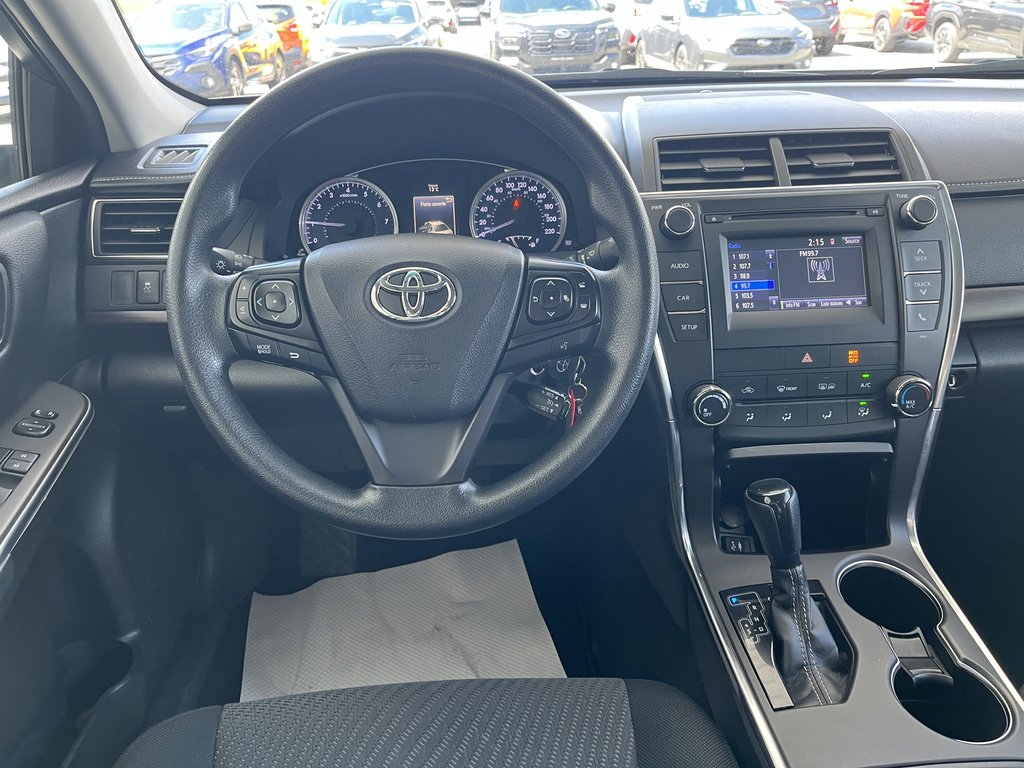 Toyota Camry 4dr Sdn I4 Auto LE 2016 à Saint-Georges, Québec - 9 - w1024h768px